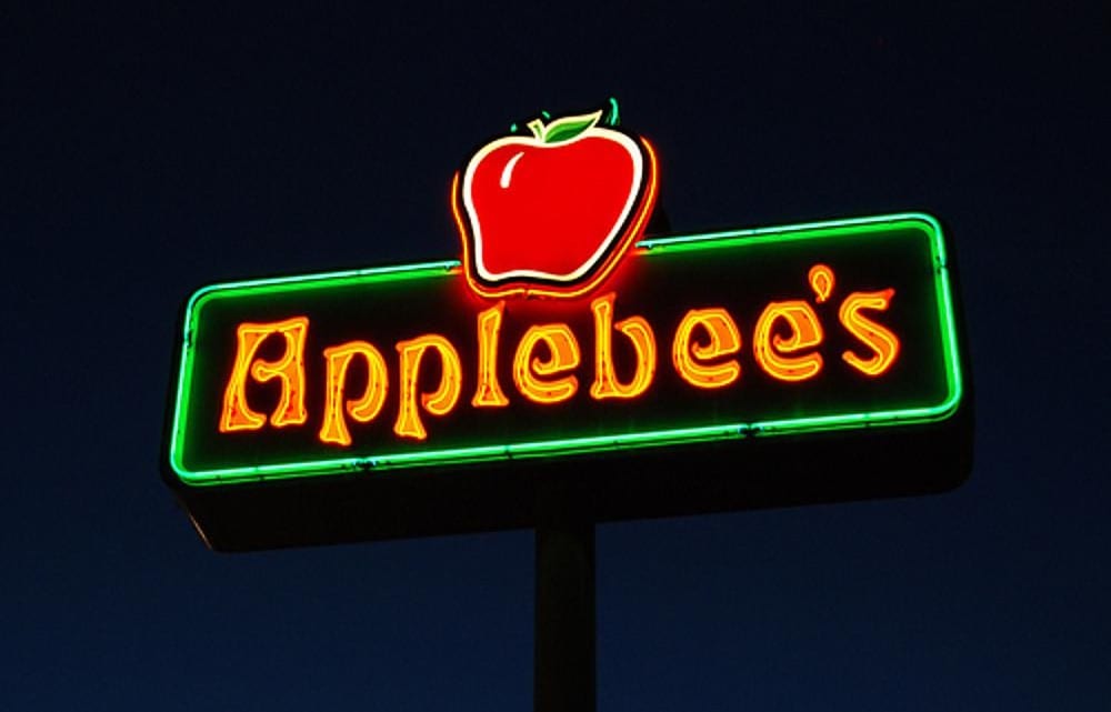 Applebee's in Corunna, Michigan Linked to Norovirus