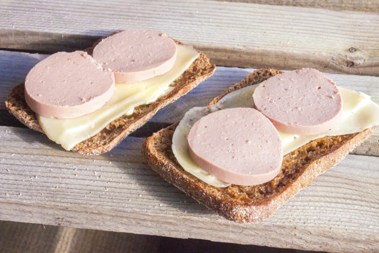 Listeria Outbreak Linked to Boar's Head Deli Meat Why Deli Meats? The Causes, Risks, and