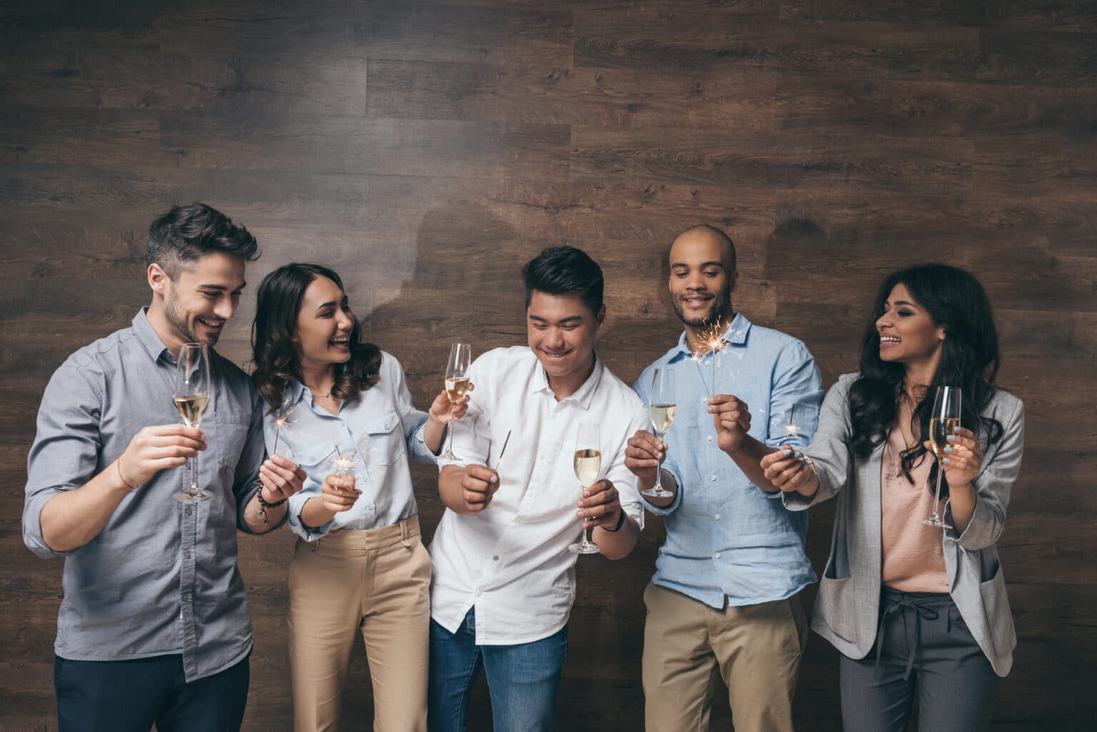 Planning a Holiday Party? Make It Easy with These Tips! Planning a Holiday Party? Make It Easy with These Tips!