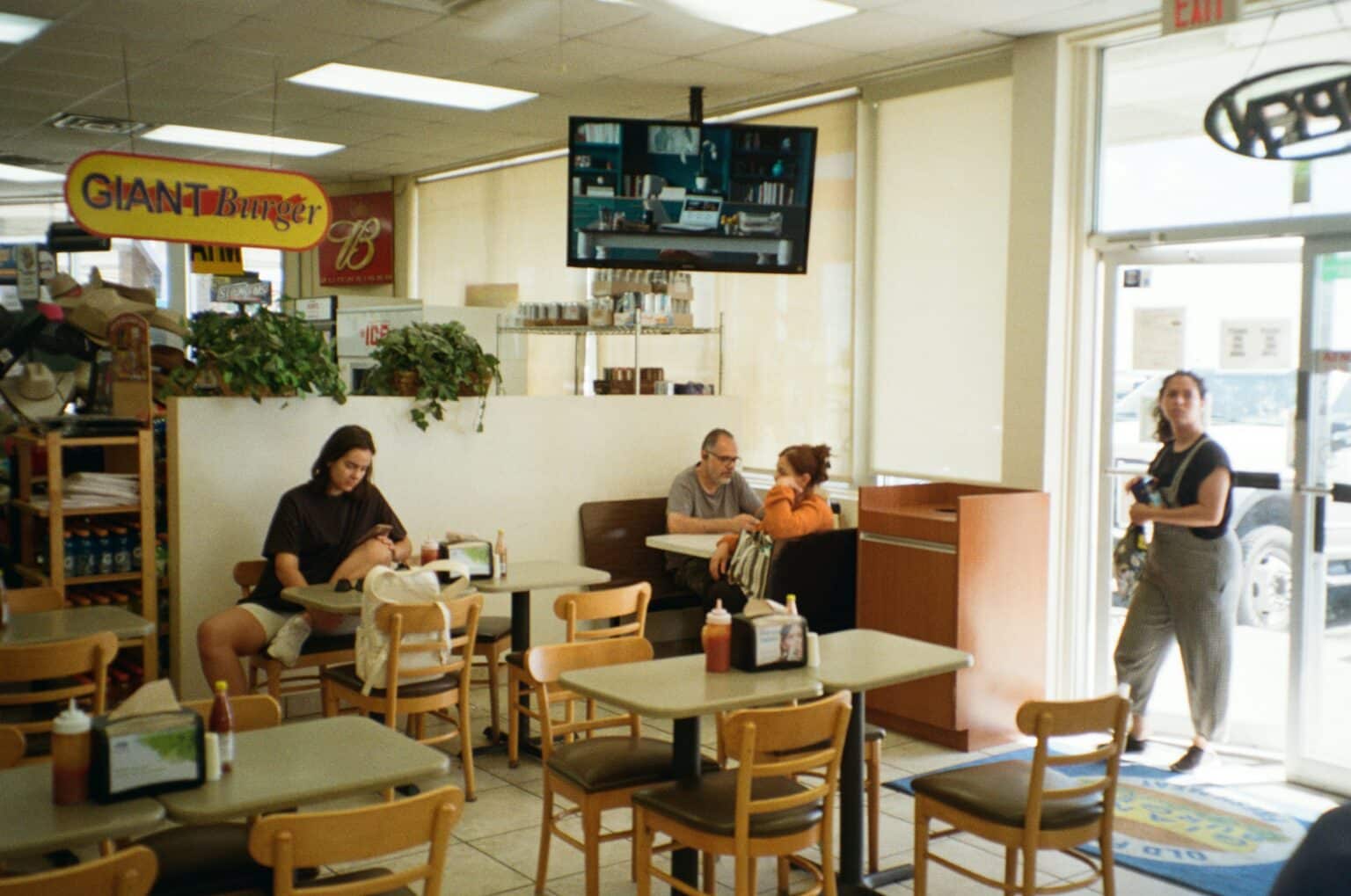 Potential Hepatitis A Exposure at University of Wisconsin-Madison: Employee at Rheta’s Market Tests Positive for Hepatitis A Potential Hepatitis A Exposure at University of Wisconsin-Madison: Employee at Rheta’s Market Tests Positive for Hepatitis A