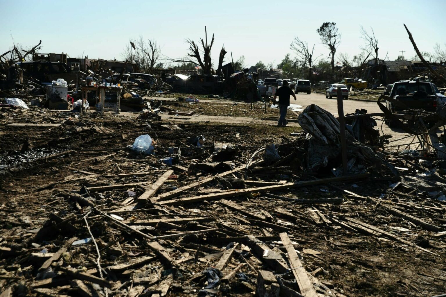 Disaster Relief Meal Risks: Safe Handling When Infrastructure Is Down Disaster Relief Meal Risks: Safe Handling When Infrastructure Is Down