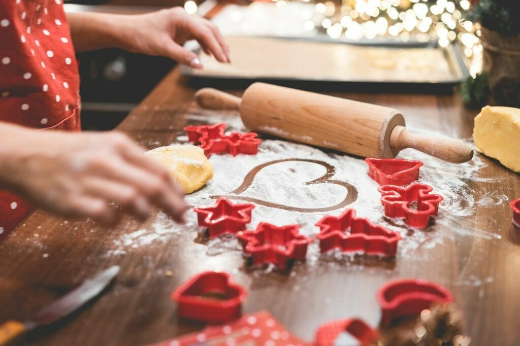 Holiday Cheer, Not Holiday Illness: Food Safety Risks at Christmas Gatherings