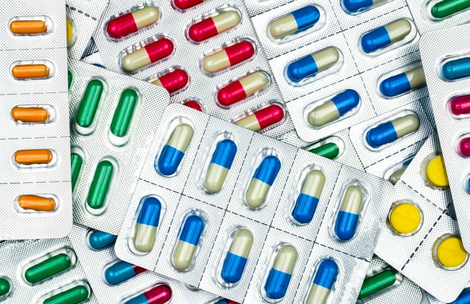 Are Antibiotics Losing Their Power? The Silent Crisis Growing Beneath Our Feet Are Antibiotics Losing Their Power? The Silent Crisis Growing Beneath Our Feet